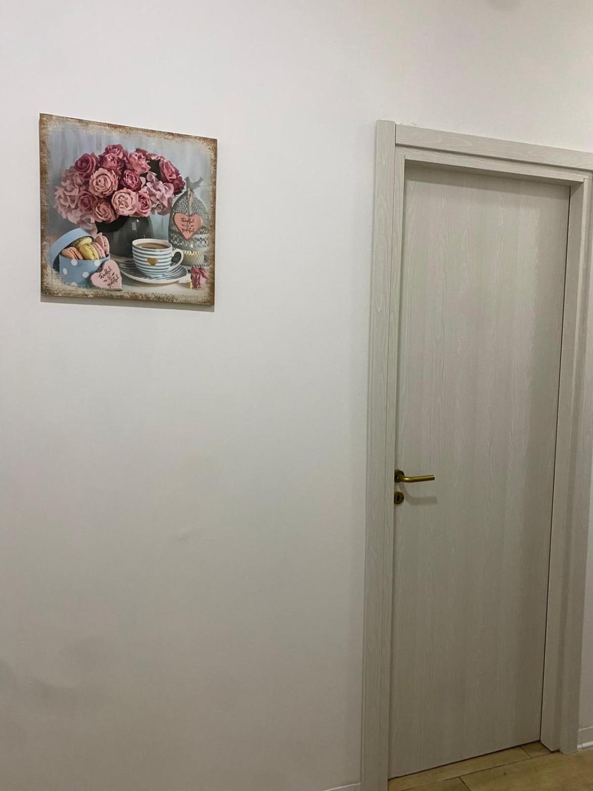 Home Rebecca Наполи Екстериор снимка